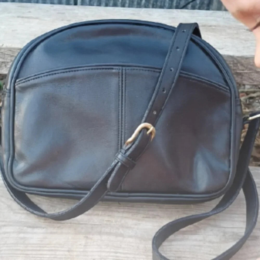80s Vintage Coach Classic Black Leather Crossbody Bag -  0479-021 Half Moon Rare - Picture 7 of 13